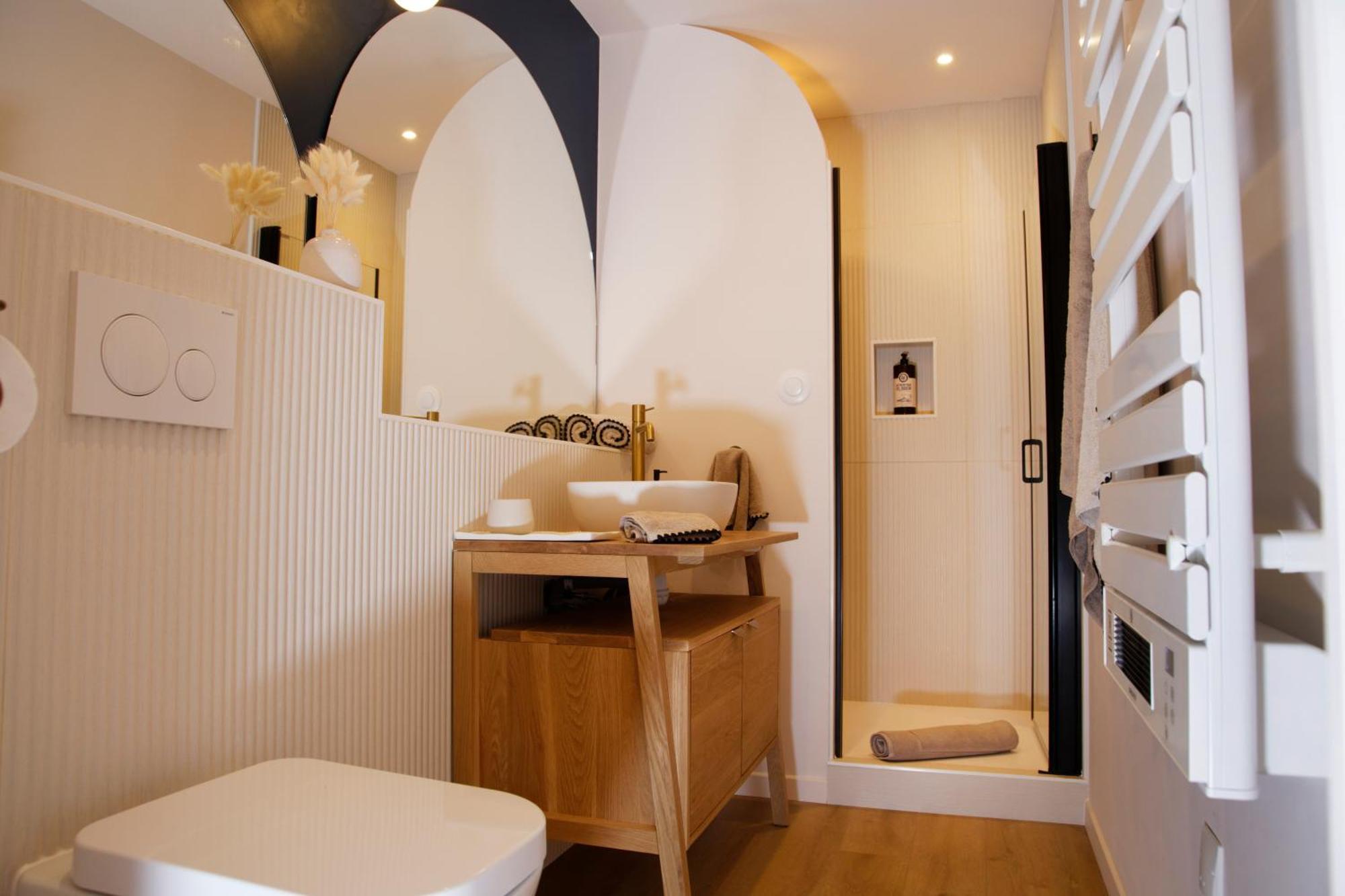 Le Domaine De Soani - Piscine Interieure, Jacuzzis & Sauna Adult Only Saint-Evarzec Exterior photo